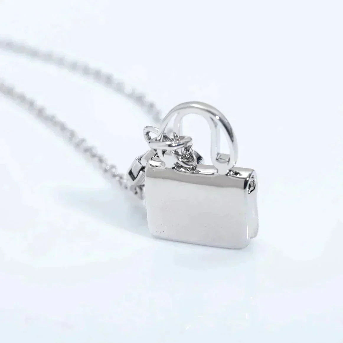 Miro AMULETTE PEDANT SILVER NECKLACE
