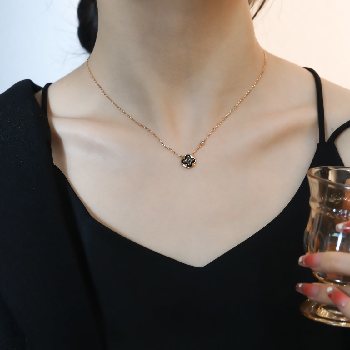 Miro SUN PEDANT PINK GOLD 1 DIAMOND NECKLACE