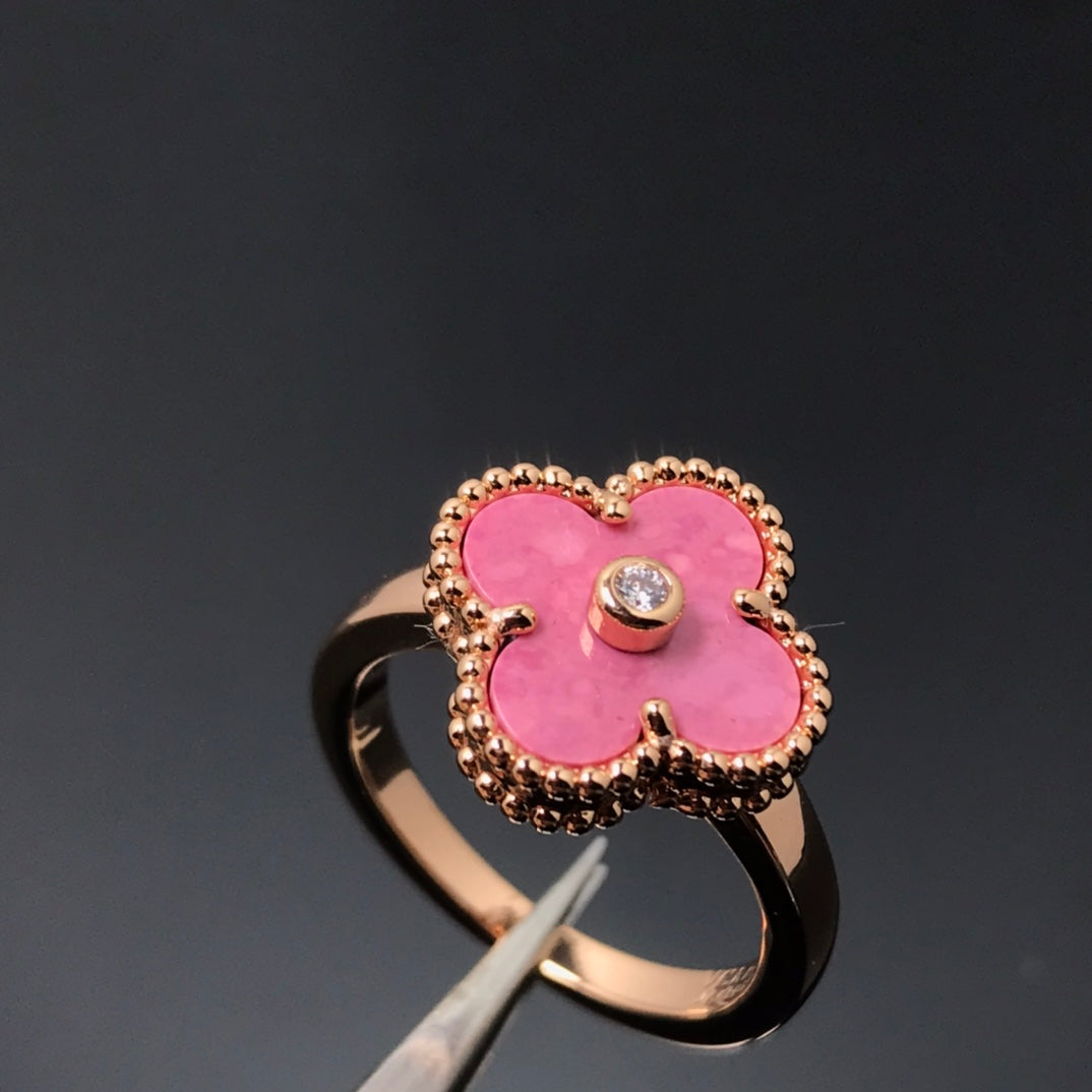 Miro CLOVER RHODONITE ROSE GOLD RING