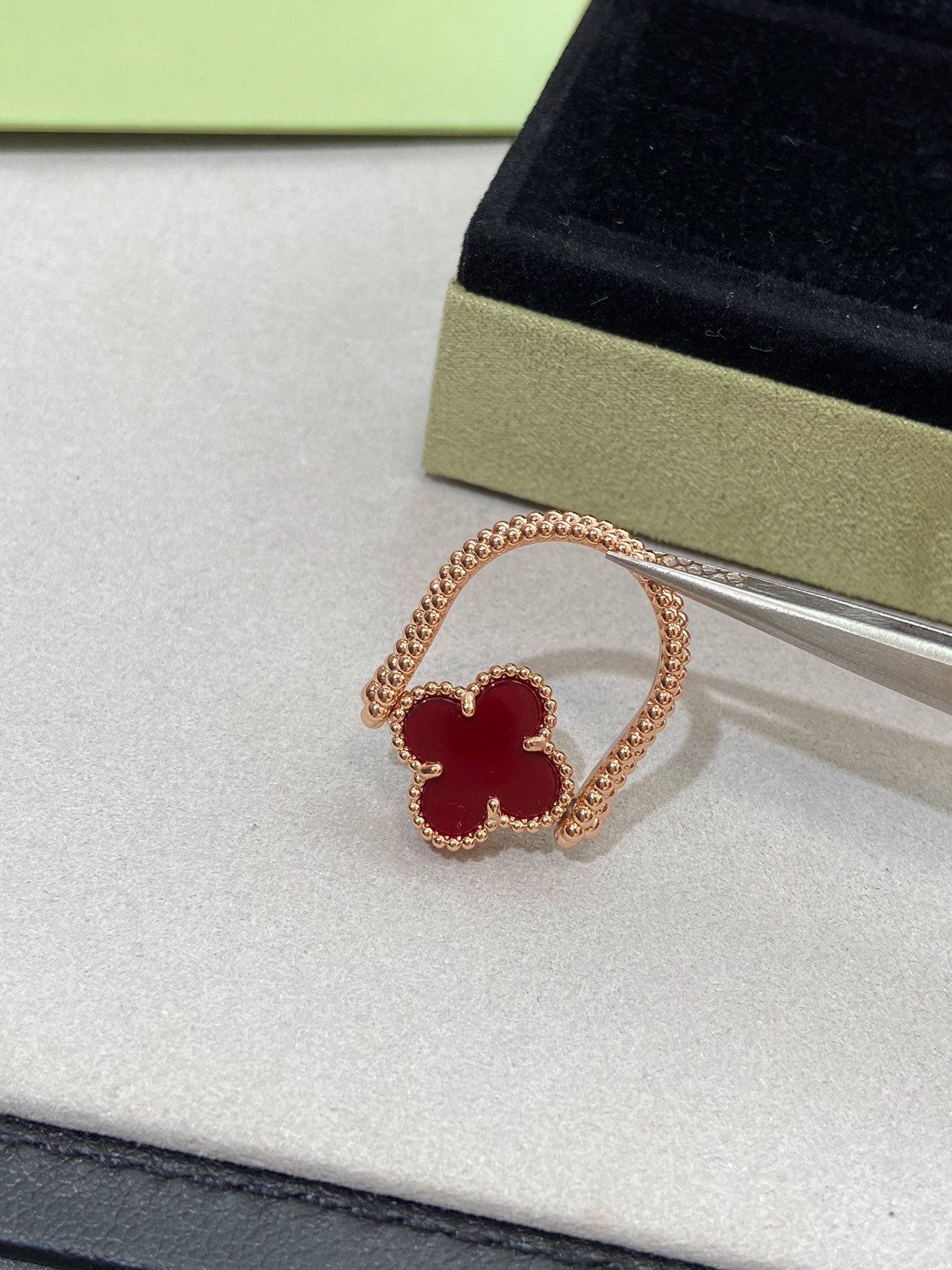 Miro CLOVER RIVERSIBLE ROSE GOLD RING