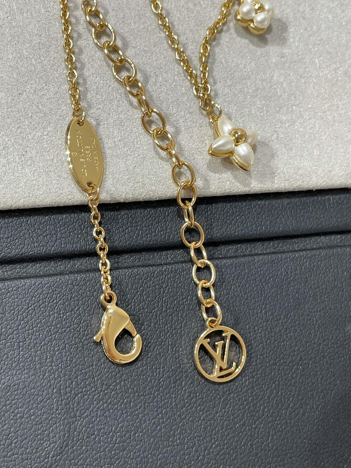 Miro FLOWERGRAM GOLD MOP DOUBLE ROW NECKLACE