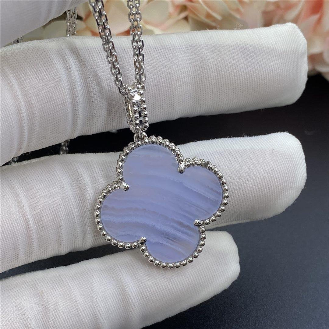 Miro CLOVER SILVER CHALCEDONY BIG CLOVER NECKLACE