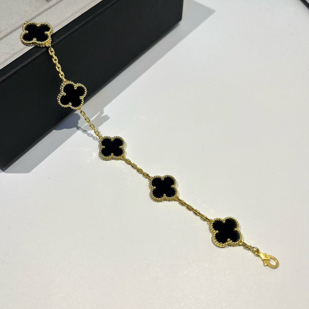 [Miro ]New CLOVER 5 MOTIF ONYXS BRACELET COLLECTION
