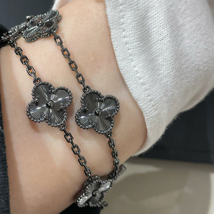 [Miro ]New CLOVER 5 MOTIF BLACK BRACELET