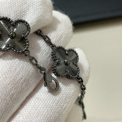 [Miro ]New CLOVER 5 MOTIF BLACK BRACELET