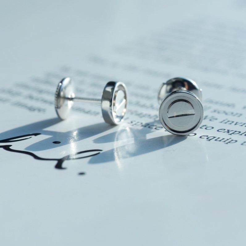 Miro LOVE EARRINGS SILVER 10MM