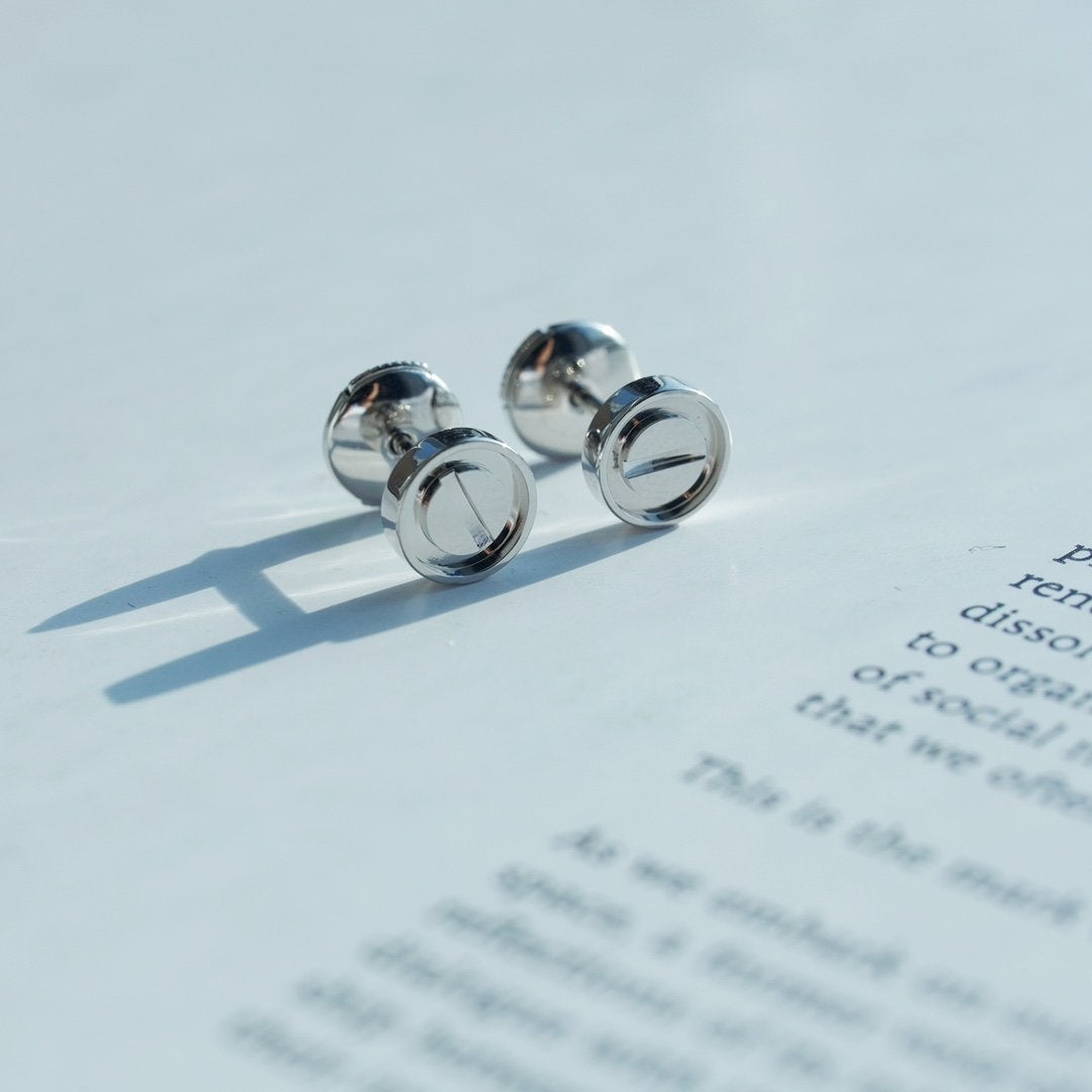 Miro LOVE EARRINGS SILVER 10MM