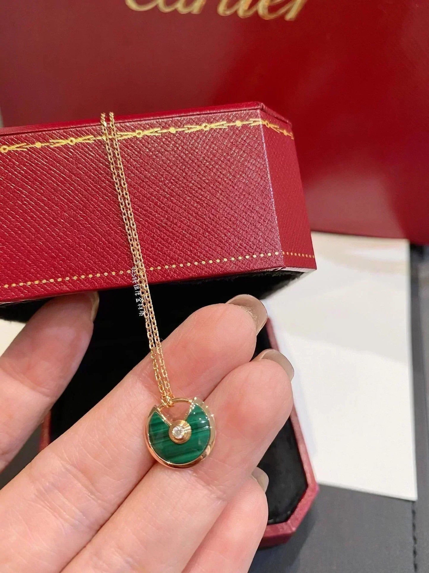 Miro AMULETTE ROSE GOLD MALACHITE NECKLACE