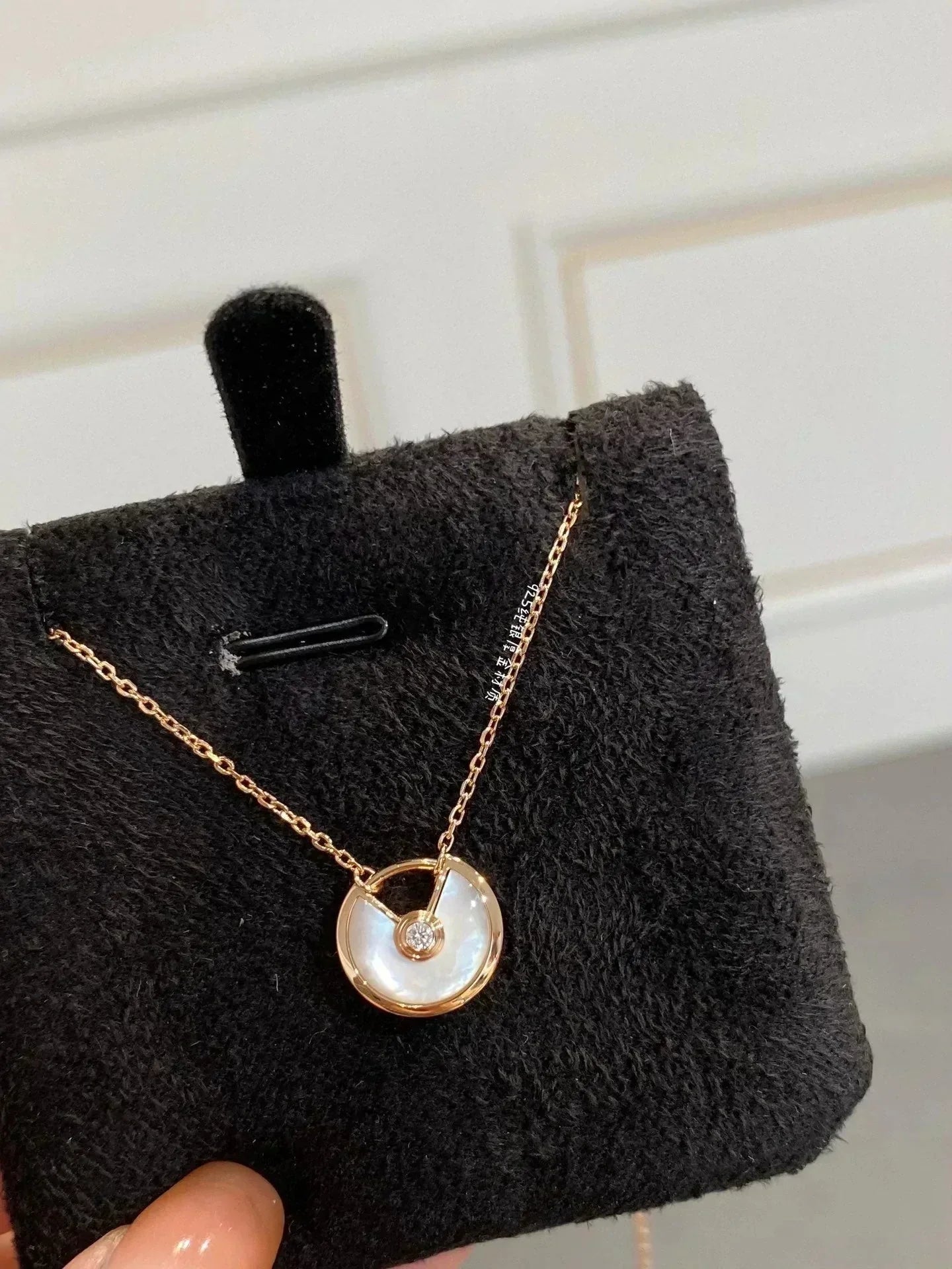 Miro AMULETTE ROSE GOLD MOP NECKLACE