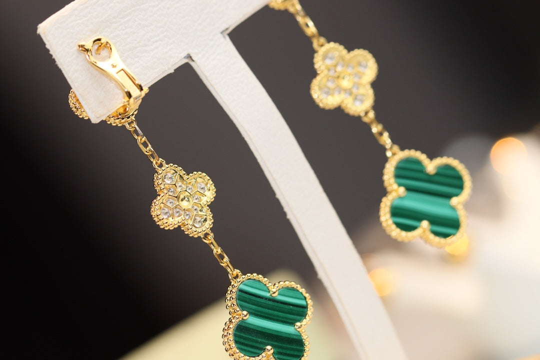 Miro CLOVER EARRINGS GOLD MALACHITE DIAMOND 3 MOTIF