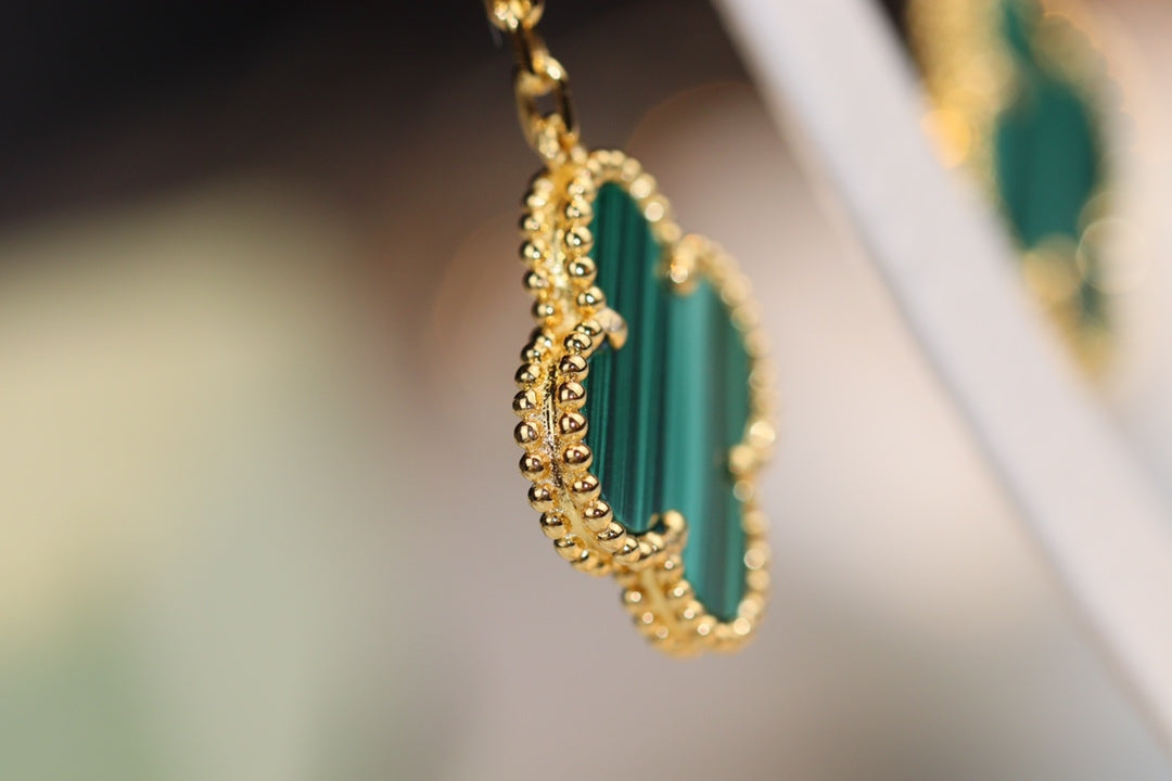 Miro CLOVER EARRINGS GOLD MALACHITE DIAMOND 3 MOTIF