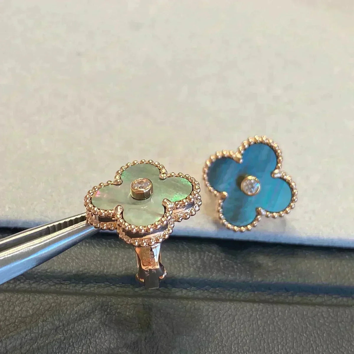 Miro CLOVER MEDIUM 1 MOTIFS GRAY MOP  DIAMOND EARRINGS