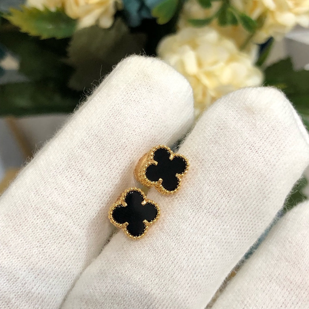Miro CLOVER MINI GOLD EARRINGS