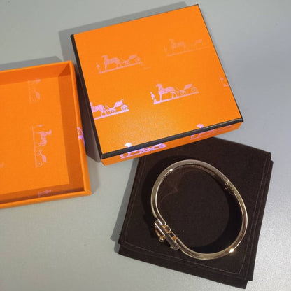 Miro H CLOUD BLUE BRACELET