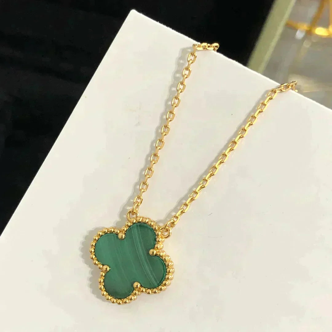 Miro CLOVER 15MM MALACHITE SINGLE FLOWER  NECKLACE