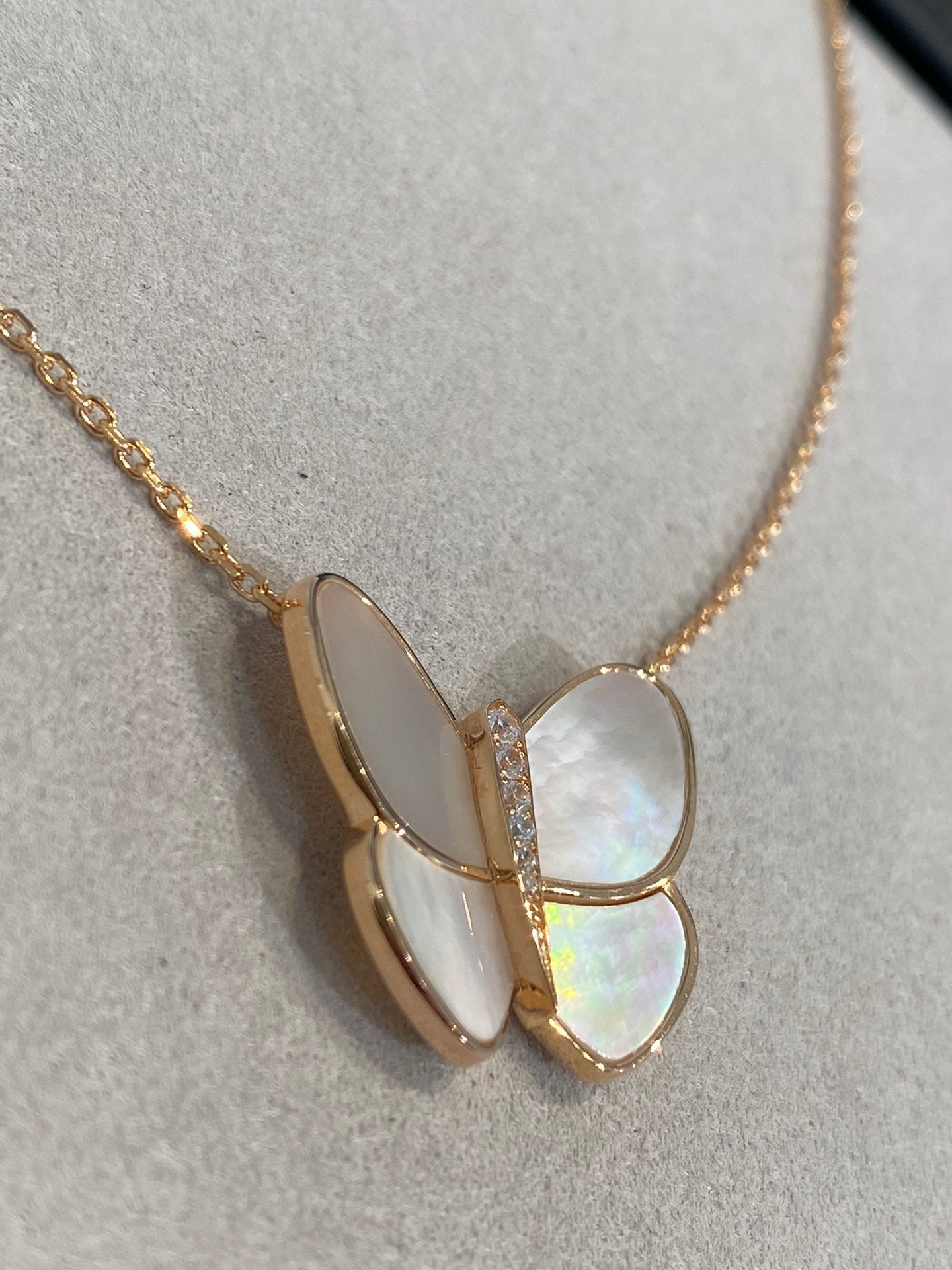 Miro BUTTERFLY GOLD MOP DIAMOND NECKLACE
