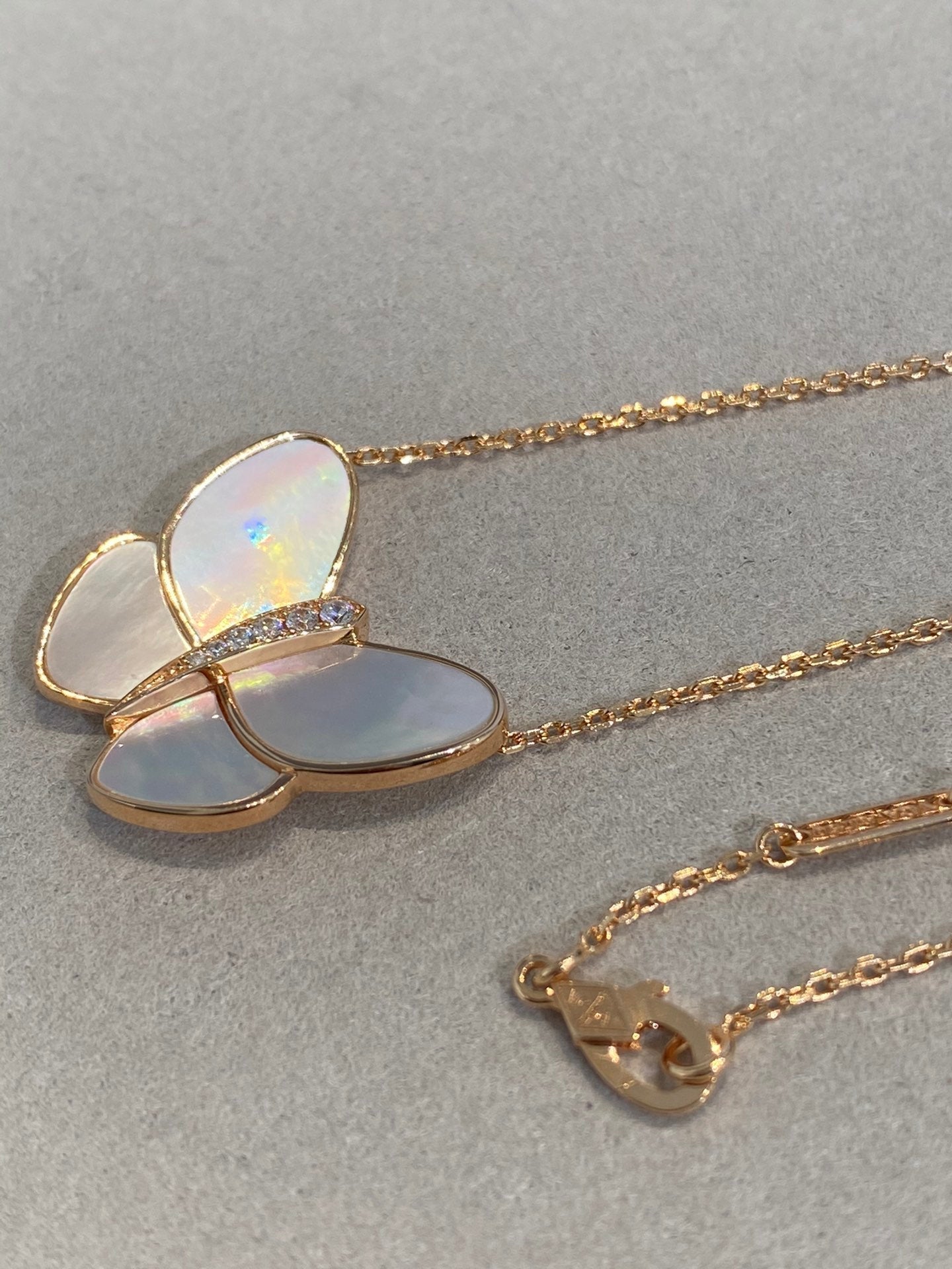 Miro BUTTERFLY GOLD MOP DIAMOND NECKLACE