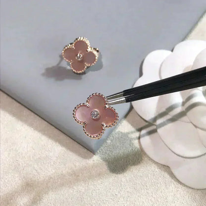 Miro CLOVER MEDIUM 1 MOTIFS  PINK MOP DIAMOND EARRINGS