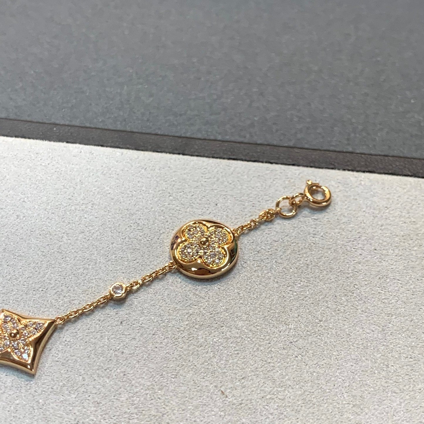 Miro STAR AND SUN 4 MOTIFS GOLD DIAMONDS BRACELET