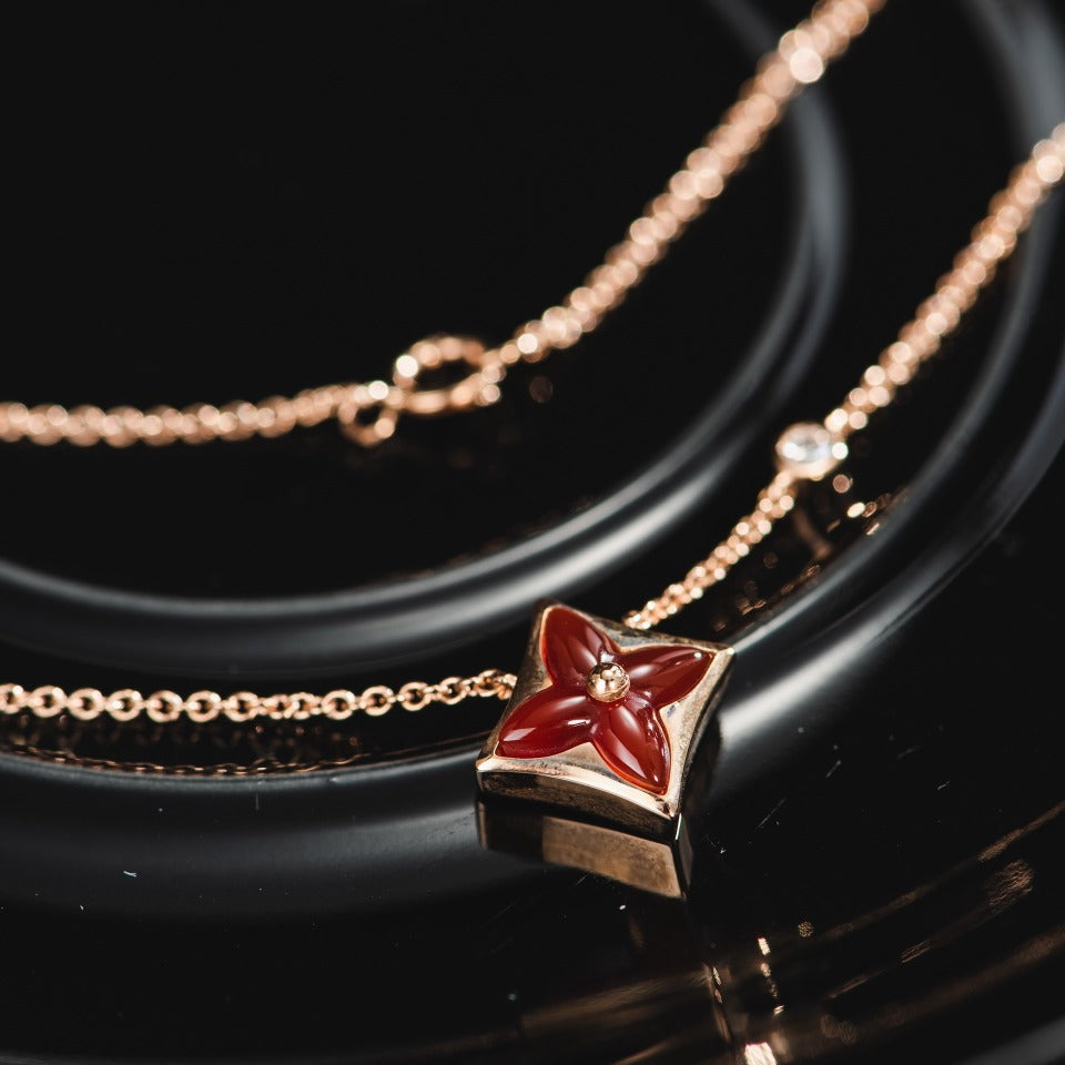 Miro STAR NECKLACE PINK GOLD 1 DIAMOND