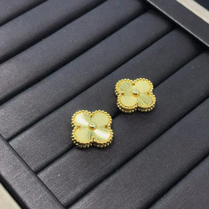 Miro CLOVER MINI 9.5MM LASER EARRINGS