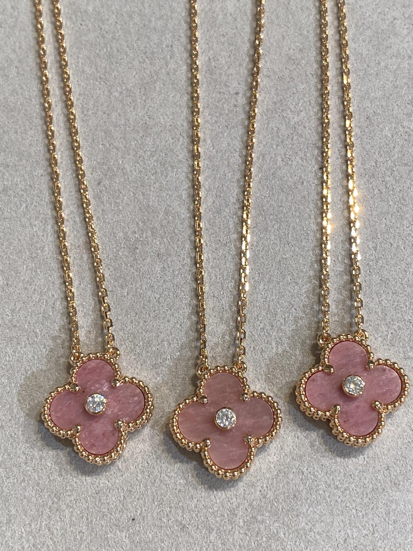 Miro CLOVER 15MM ダイヤモンド ロードナイト ネックレス