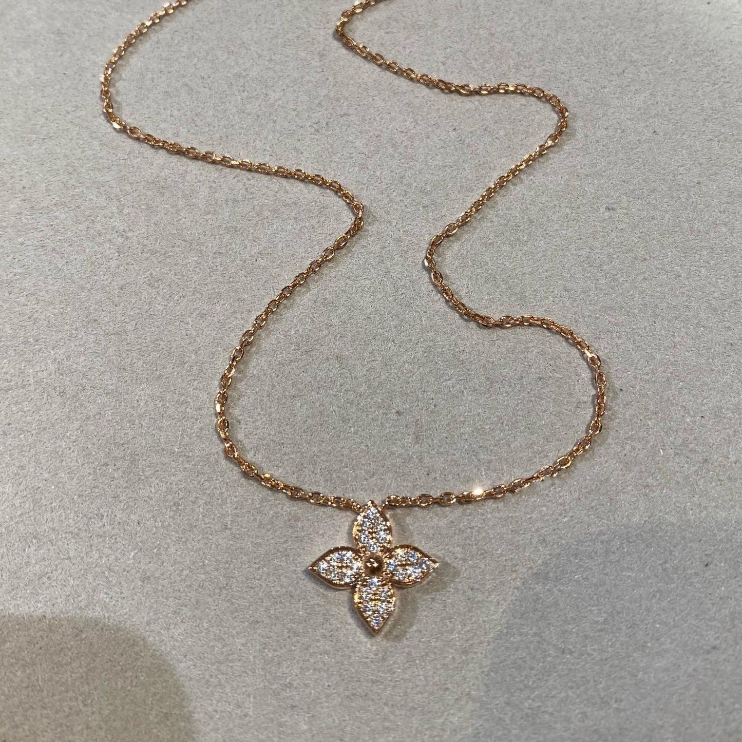 Miro STAR DIAMOND NECKALCE