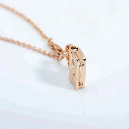 Miro AMULETTE PEDANT ROSE GOLD NECKLACE