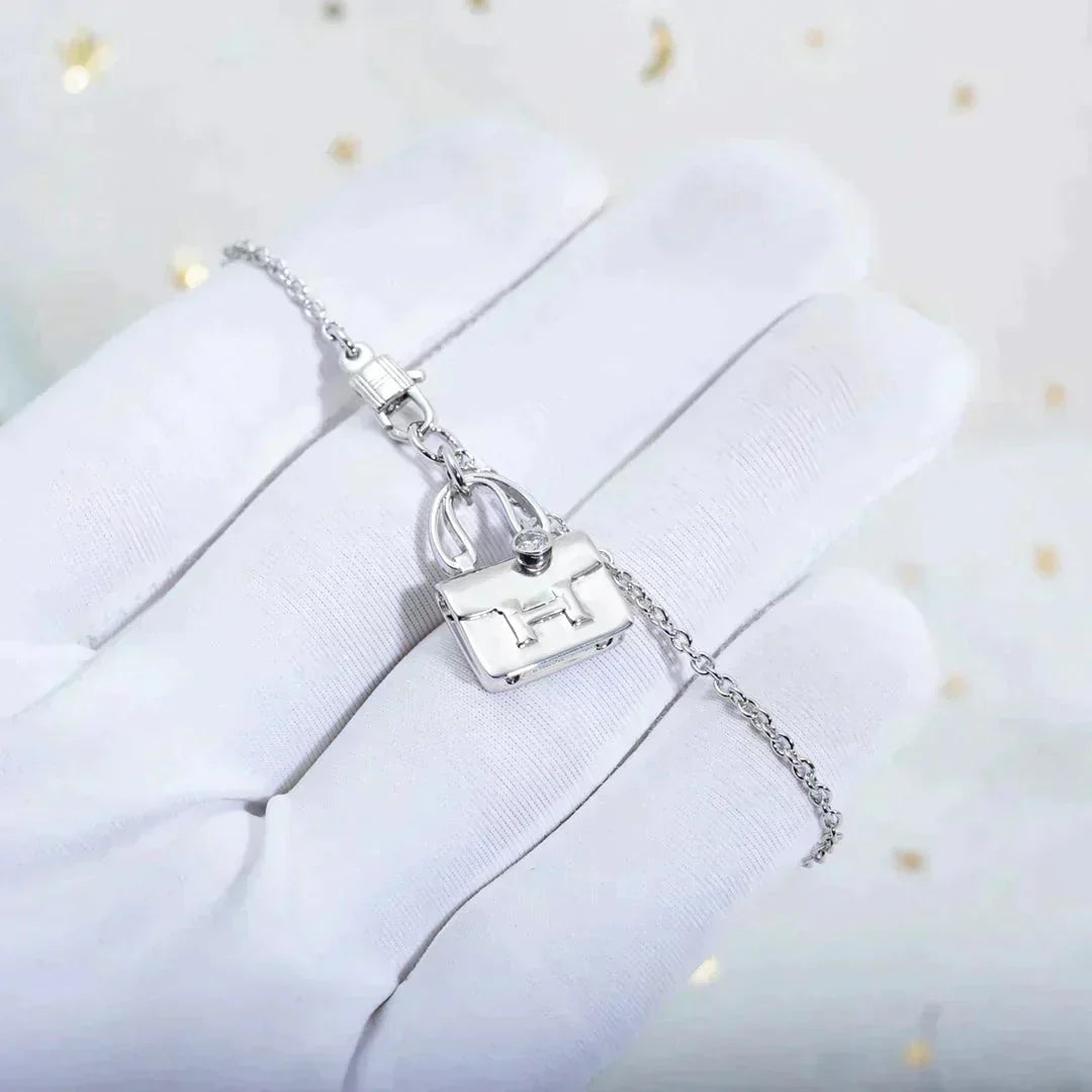 Miro AMULETTE PEDANT SILVER NECKLACE