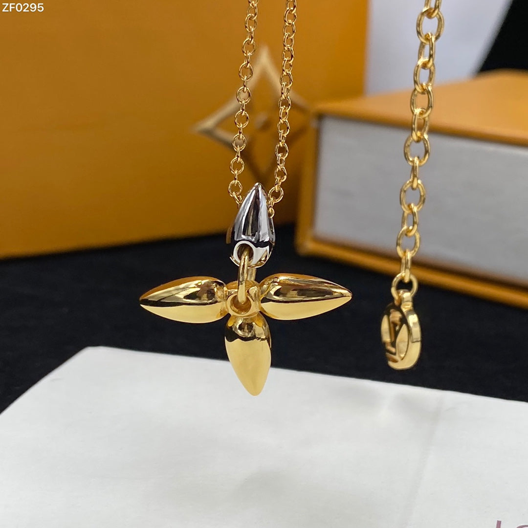 Miro LOUISETTE PEDANT GOLD NECKLACE