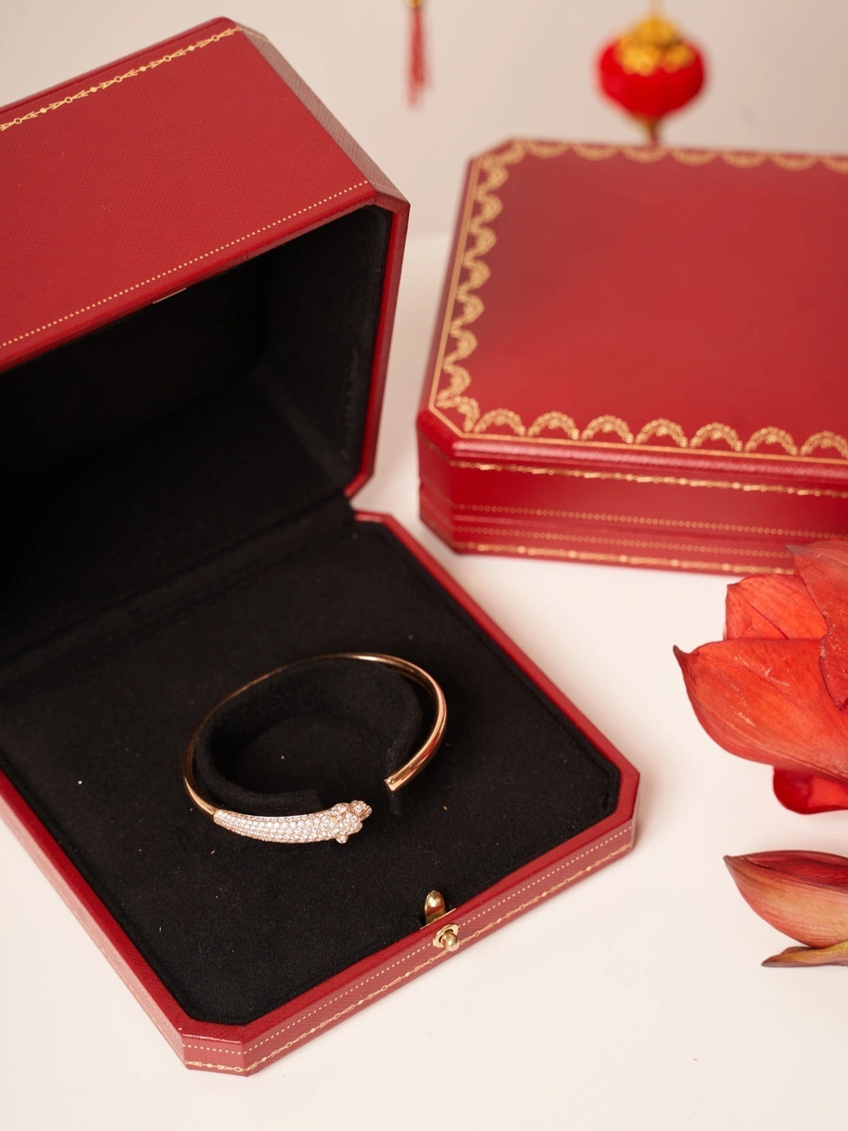 Miro PANTHERE ROSE GOLD DIAMOND OPEN BRACELET