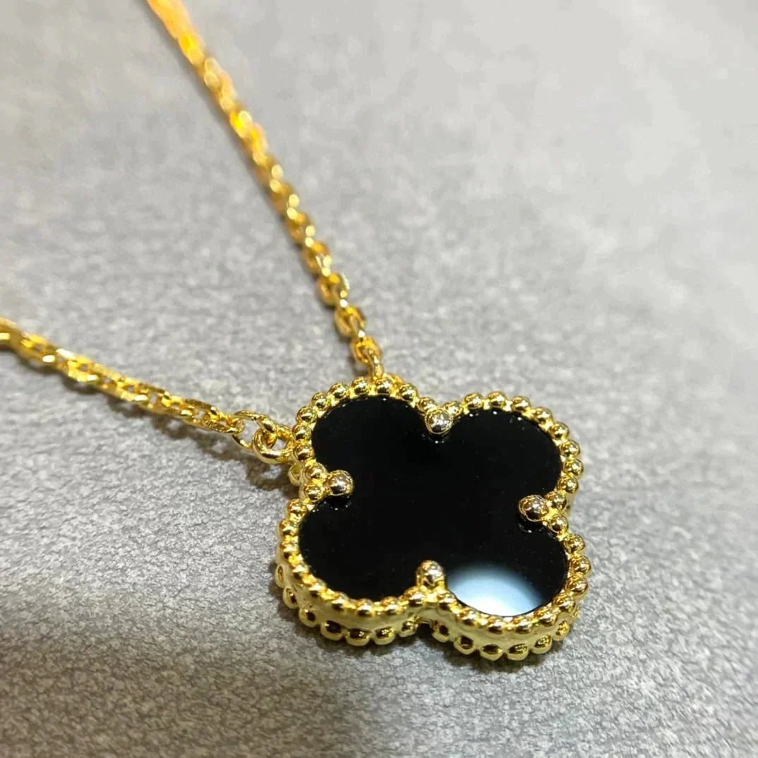ミロ クローバー 15mm ブラックオニキス シングル フラワー ネックレス
