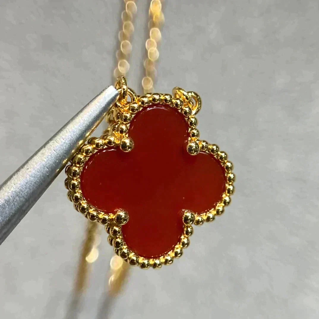Miro CLOVER 15MM CARNELIAN SINGLE FLOWER NECKLACE