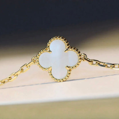Miro CLOVER 20 MOTIFS WHITE MOP NECKLACE