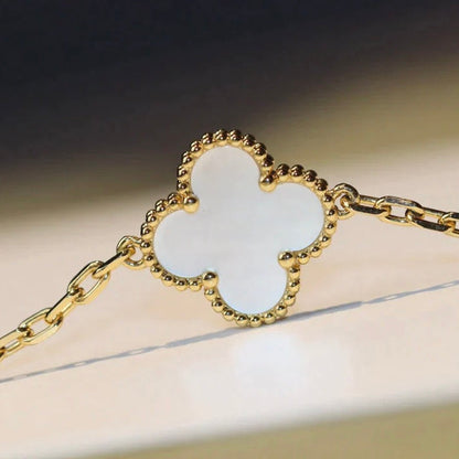 Miro CLOVER 20 MOTIFS WHITE MOP NECKLACE