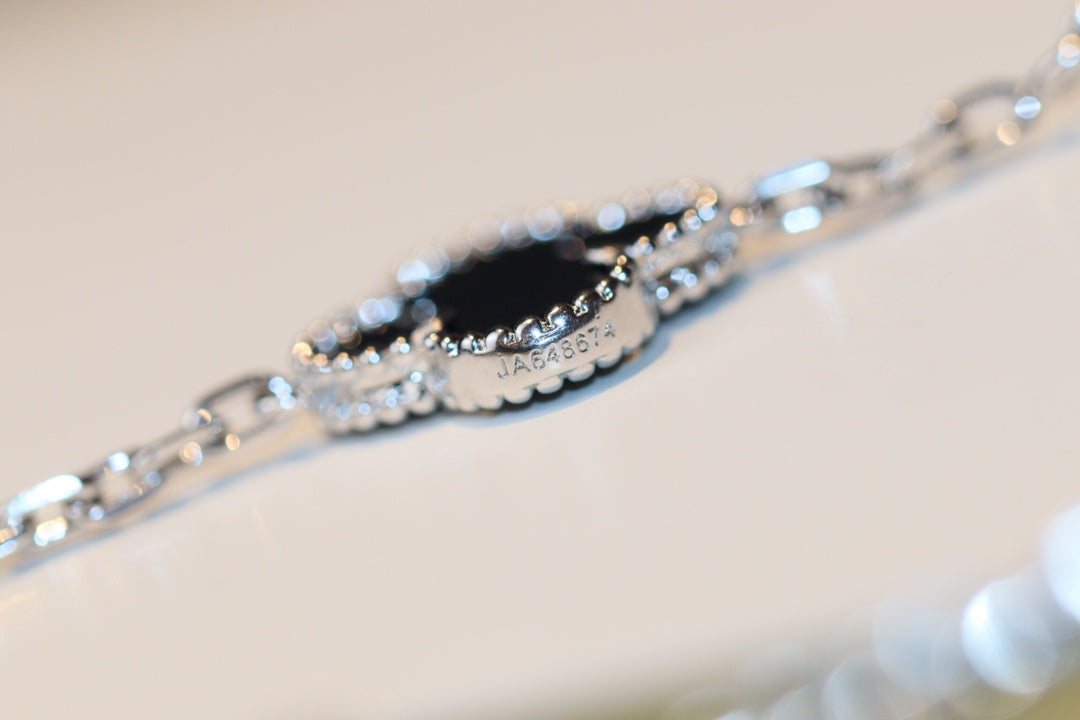 Miro CLOVER 20 MOTIFS ONYX DIAMOND SILVER