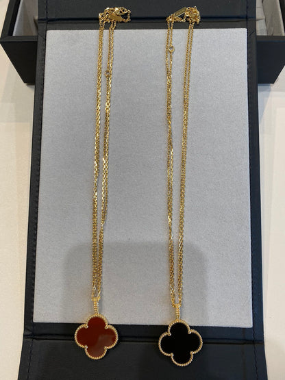 Miro CLOVER 25MM NECKLACE GOLD CARNELIAN
