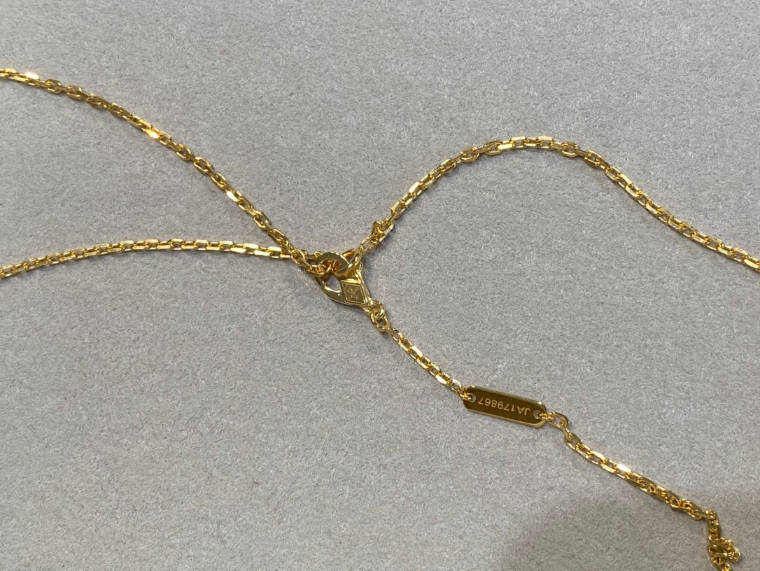 Miro CLOVER 25MM NECKLACE GOLD CARNELIAN