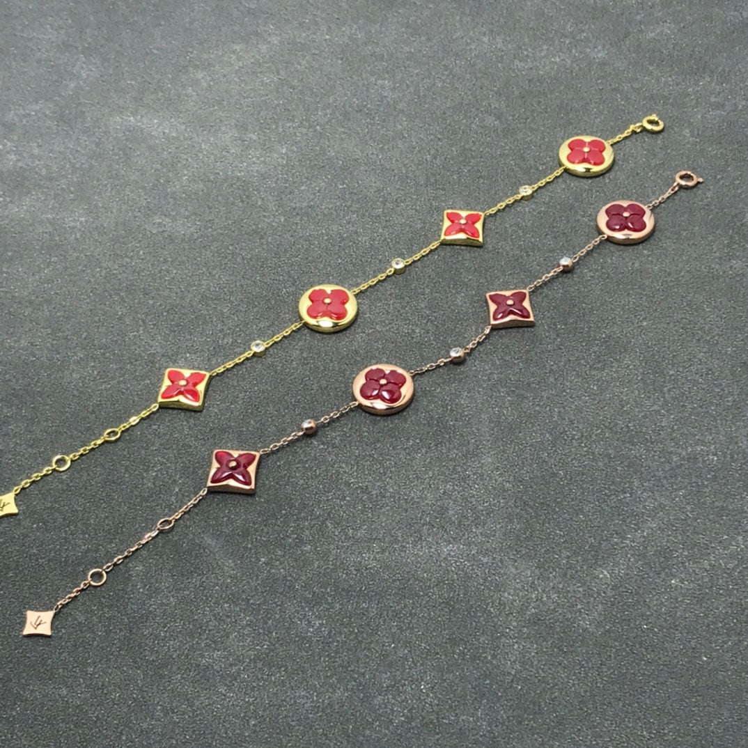 Miro STAR AND SUN CARNELIAN 4 MOTIFS 3 DIAMONDS