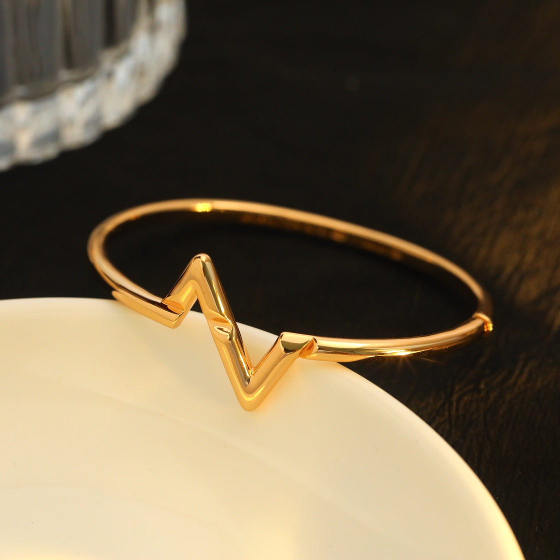 Miro VOLTE UPSITE DOWN BRACELET