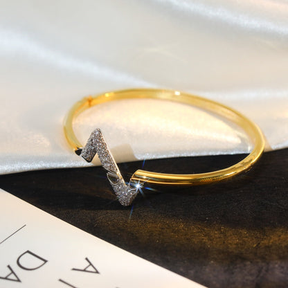 Miro VOLTE UPSITE DOWN GOLD DIAMOND BRACELET