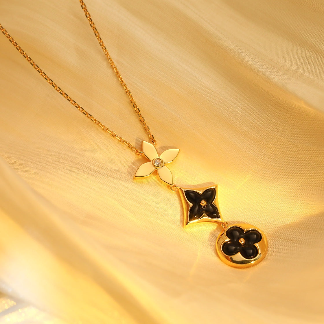 Miro STAR AND SUN ONYX PINK GOLD NECKLACE