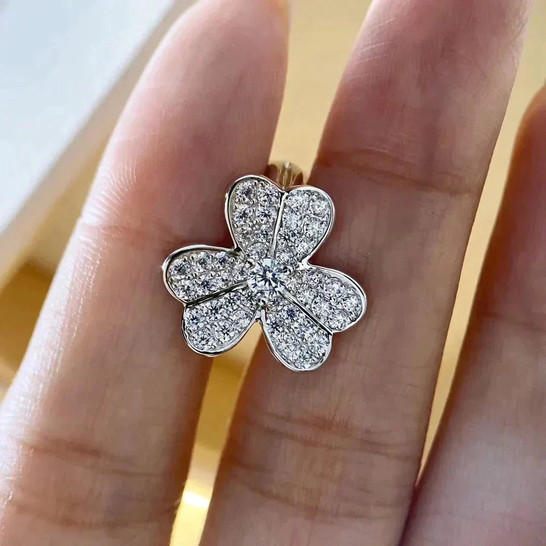 Miro CLOVER COMOS DIAMOND EARRINGS SILVER