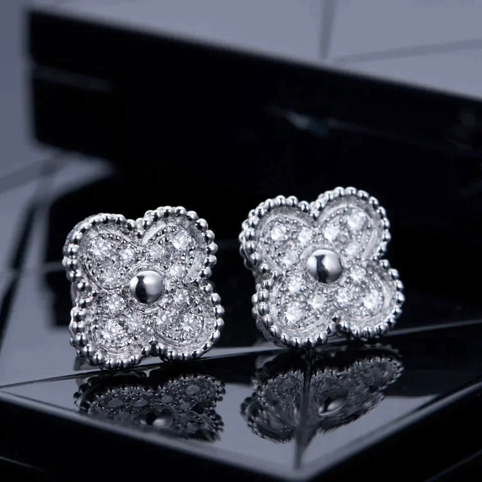 Miro CLOVER 1 MOTIFS DIAMOND STUD EARRINGS SILVER