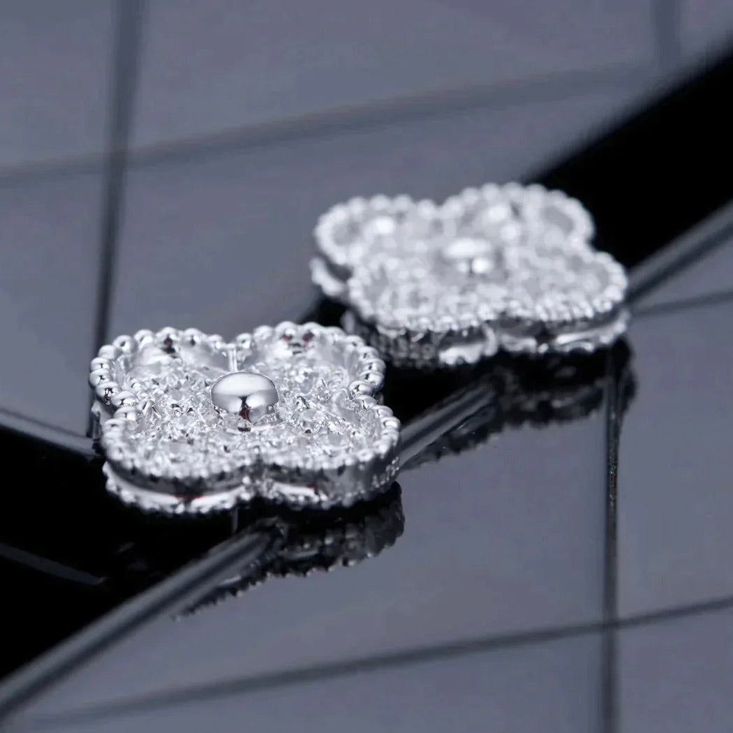 Miro CLOVER 1 MOTIFS DIAMOND STUD EARRINGS SILVER