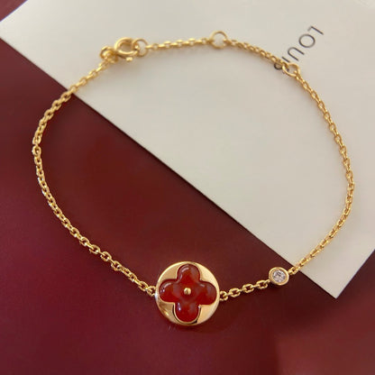 Miro SUN PEDANT CARNELIAN BRACELET