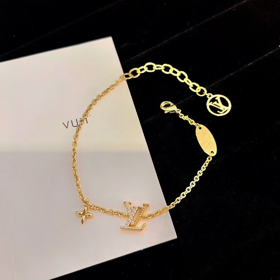 Miro LOGO STAR MOTIF GOLD BRACELET