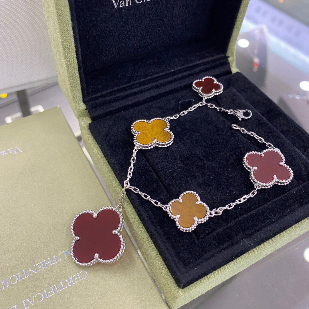 Miro CLOVER 5 MOTIFS SIVLER CARNELIAN TIGER EYE BRACELET
