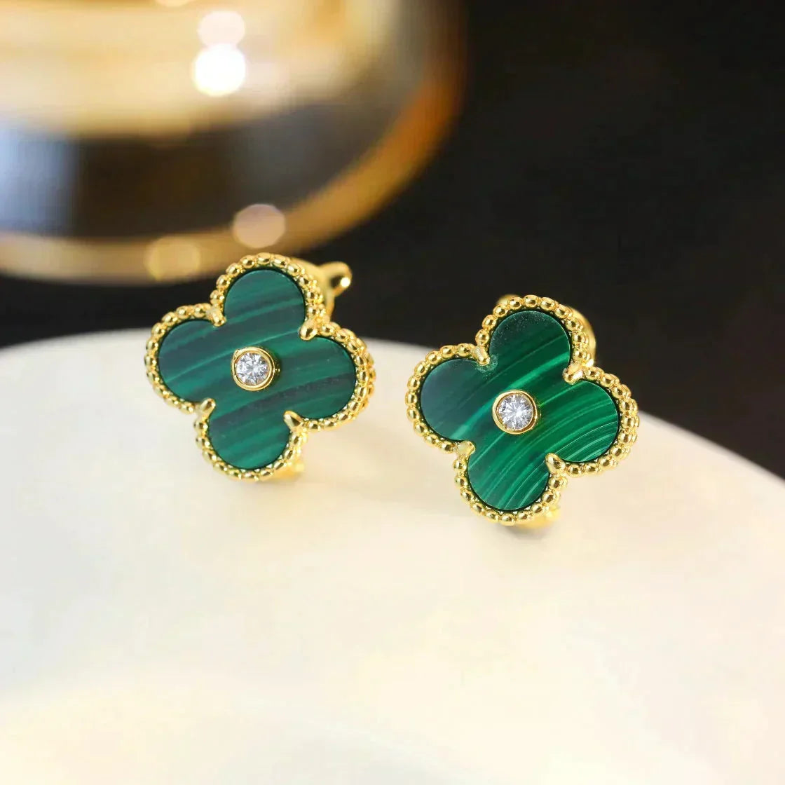 Miro CLOVER MEDIUM 1 MOTIFS MALACHITE DIAMOND EARRINGS