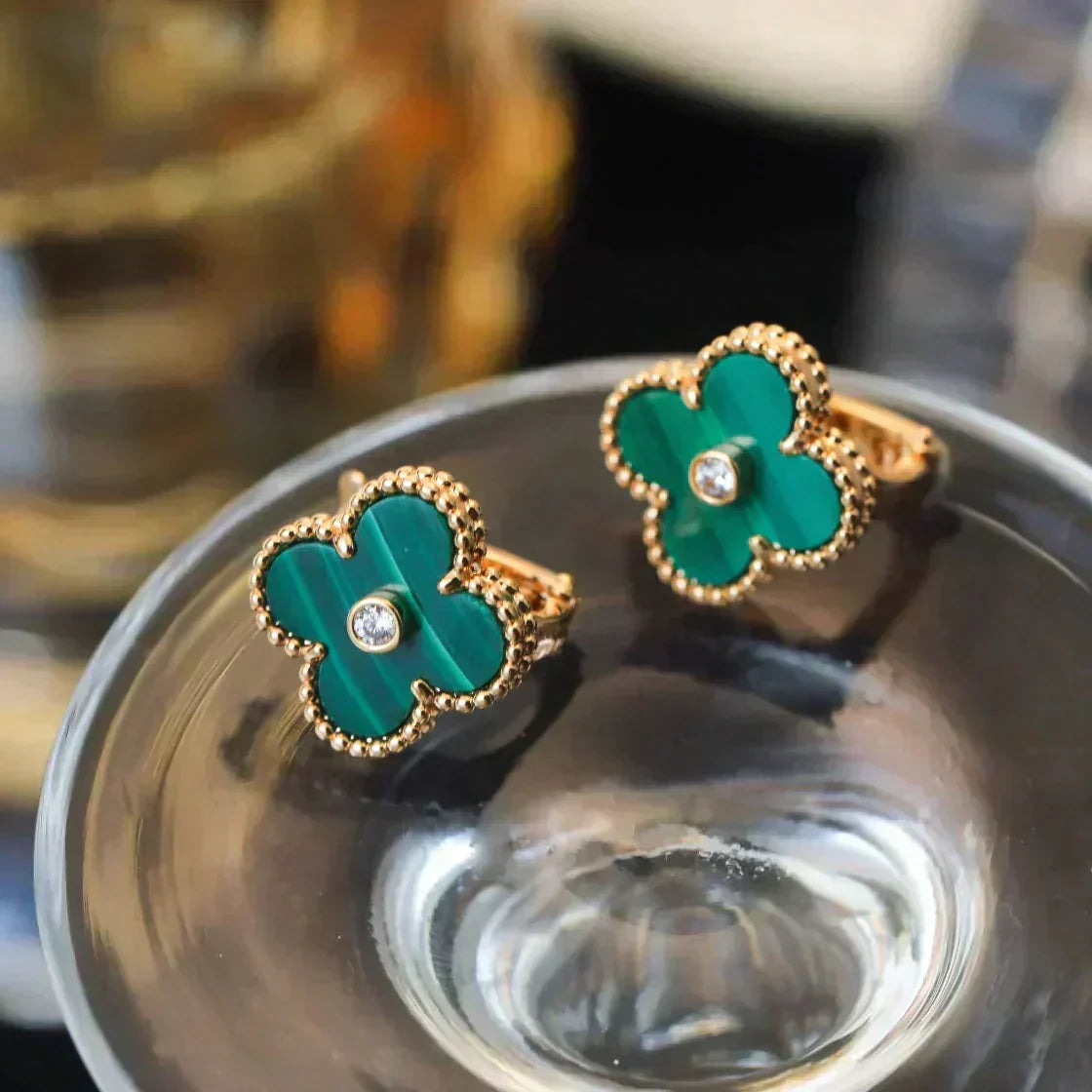 Miro CLOVER MEDIUM 1 MOTIFS MALACHITE DIAMOND EARRINGS